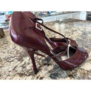 New BCBGirls Burgundy Patent High Heel Ankle Strap Shoes size 10